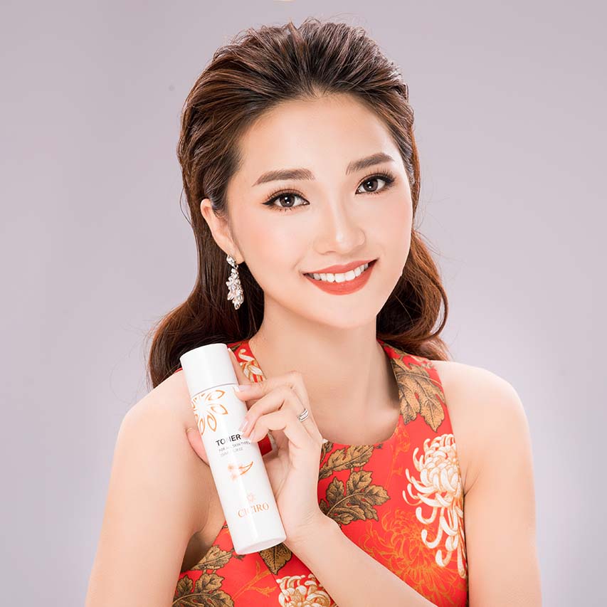 Hoa hậu Ngọc Nữ cùng sản phẩm ciciro